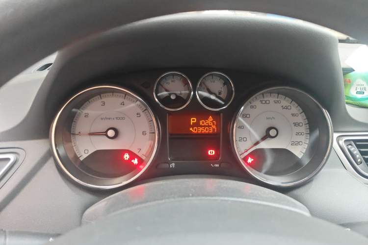 Used Peugeot 308 2014 Enjoy Edition Classic 1.6L Automatic Premium Model
