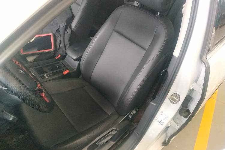 Used Volkswagen Golf 2020 200TSI DSG Comfortable and Ambitious Edition