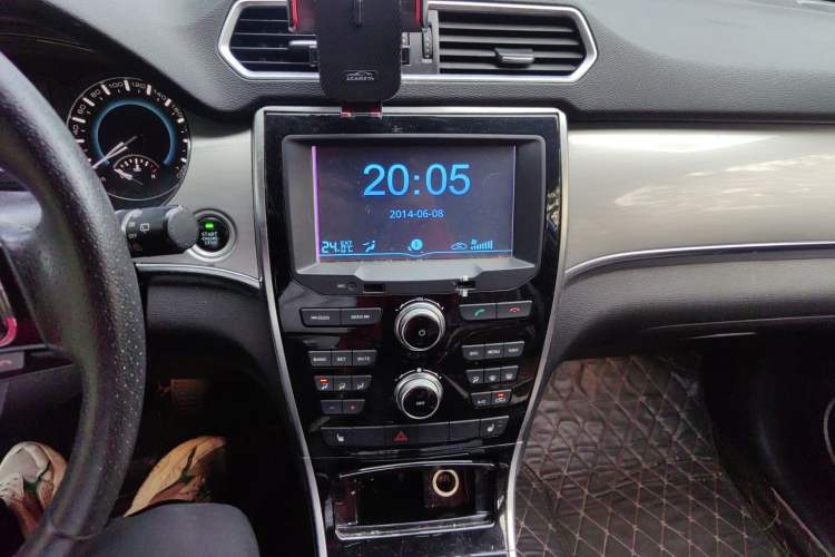 Used Haval H2 2014 1.5T Manual Two-Wheel Drive Elite Edition
