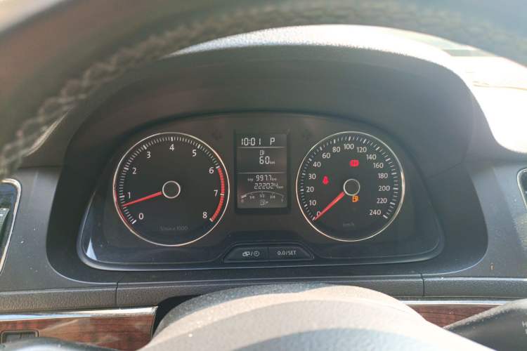 Used Volkswagen Lavida 2013 1.4TSI DSG Luxury Edition Instrument Cluster