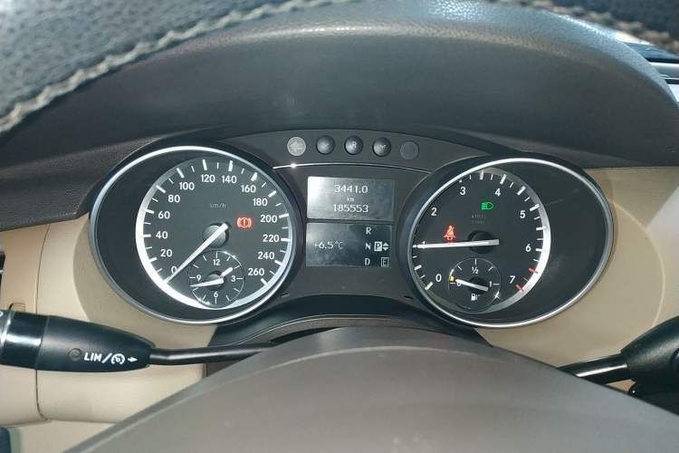 Used Mercedes-Benz R-Class 2014 R 320 4MATIC Luxury Model