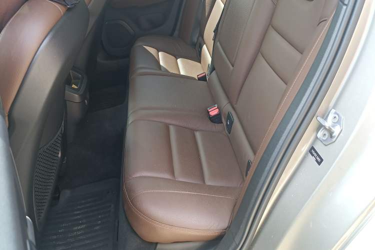 Used Volvo V60 2020 T5 Zhiyuan Luxury Edition Left Rear Seat