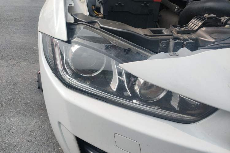 Used Jaguar XE 2015 2.0T 200 PS R-Sport