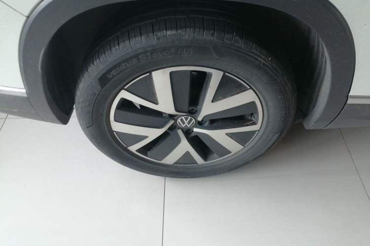 Used Volkswagen Tayron 2023 280TSI Two-Wheel-Drive Luxury Plus Advanced Version
