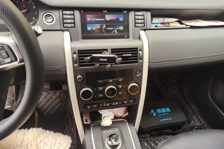 Used Land Rover Discovery Sport 2019 240 PS SE Version China V Standard