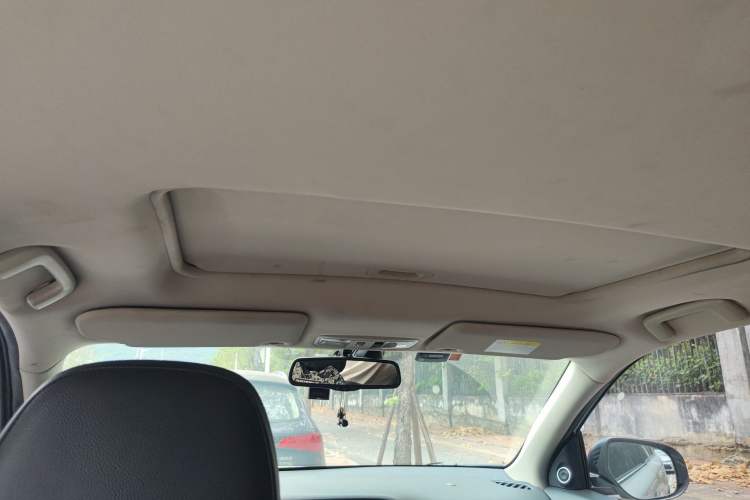 Used Mitsubishi Outlander 2018 2.4L 4x4 Elite Edition 5 Seats Headliner