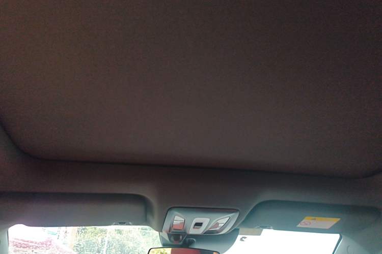 Used CHANGAN UNI-T 2020 1.5T Prestige Version
