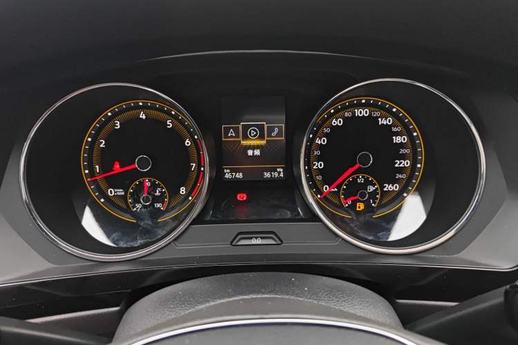 Used Volkswagen Tiguan L 2019 330TSI Automatic Two-Wheel Drive Smart Luxury Version China VI Standard Instrument Cluster