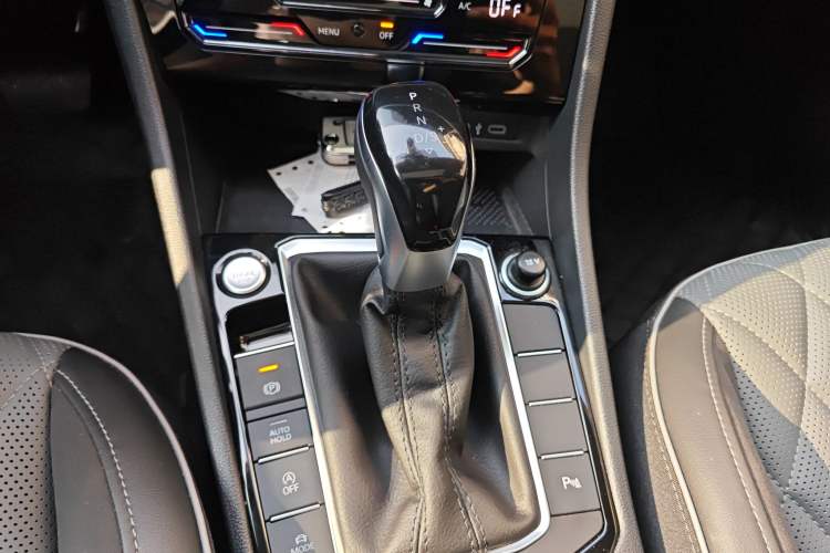 Used Volkswagen Sagitar 2025 300TSI DSG Excellence Edition
