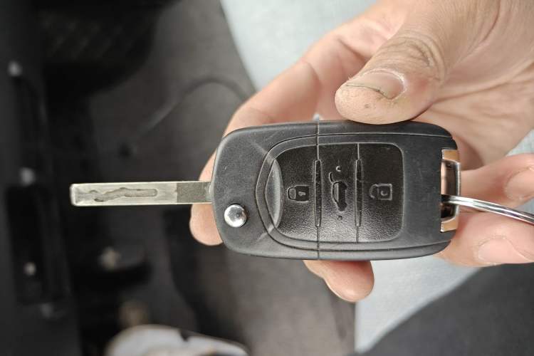 Used Wuling Hongguang MINIEV 2022 Macaron Fashion Model Lithium Iron Phosphate Vehicle Key