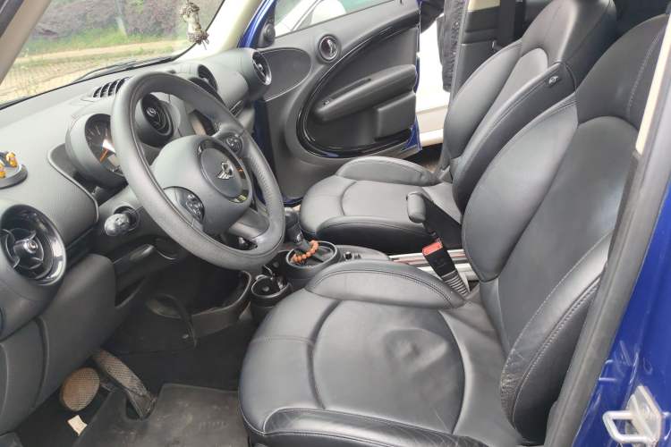 Used MINI Countryman 2014 1.6L COOPER Excitement Left Front Seat