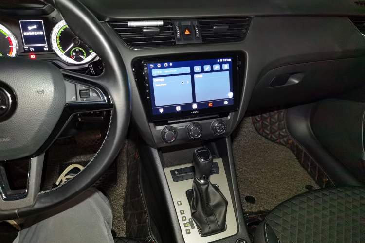 Used Skoda Octavia 2018 1.6L Automatic Luxury Edition
