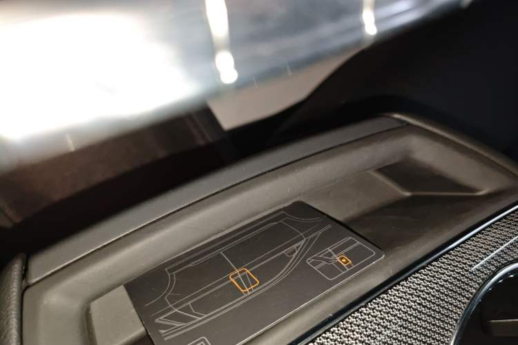 Used Cadillac OPTIQ 2024 Standard Range Version