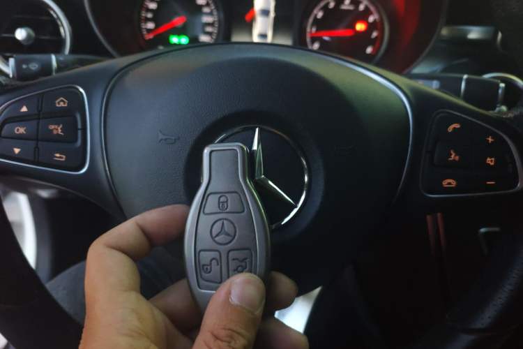 Used Mercedes-Benz C-Class 2018 C 180 L Fashion Edition Sport Version
