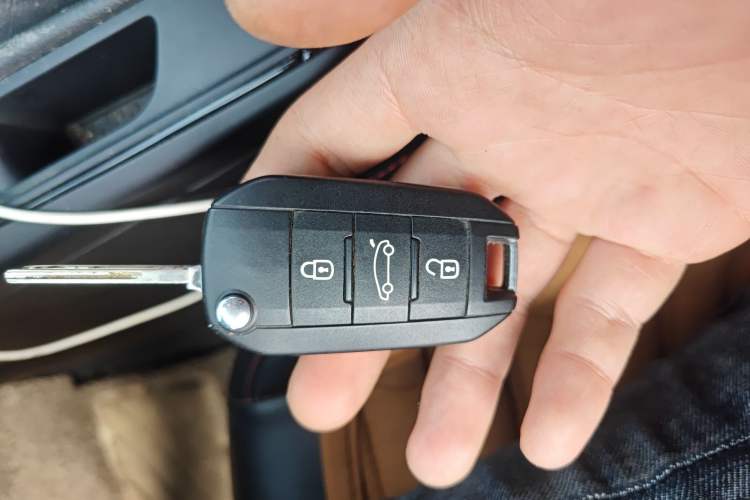 Used Peugeot 308 2018 1.6L Manual Fashion Edition Vehicle Key