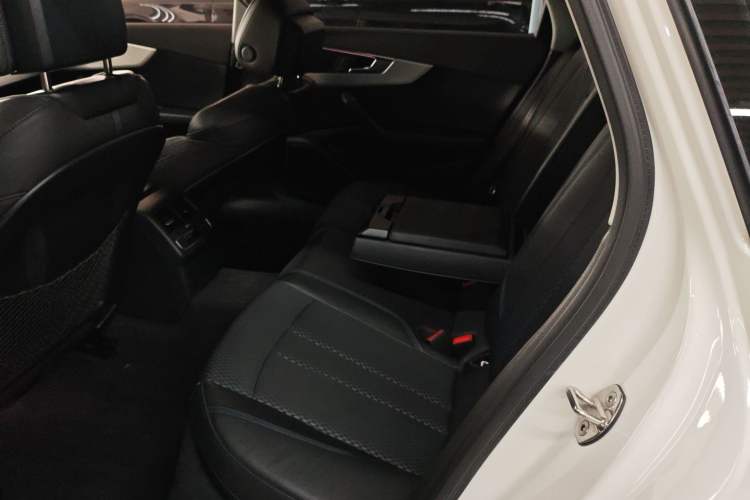 Used Audi A4L 2018 30th Anniversary Edition 40 TFSI Sport Edition Left Rear Seat