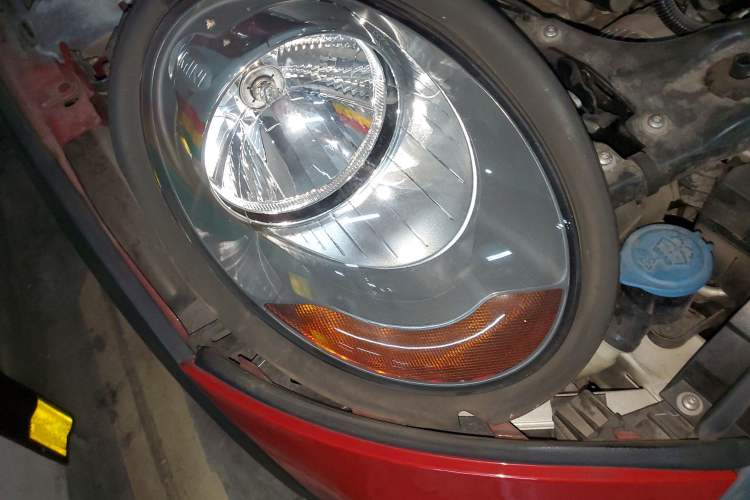 Used MINI 2016 1.5T COOPER Right Front Headlight