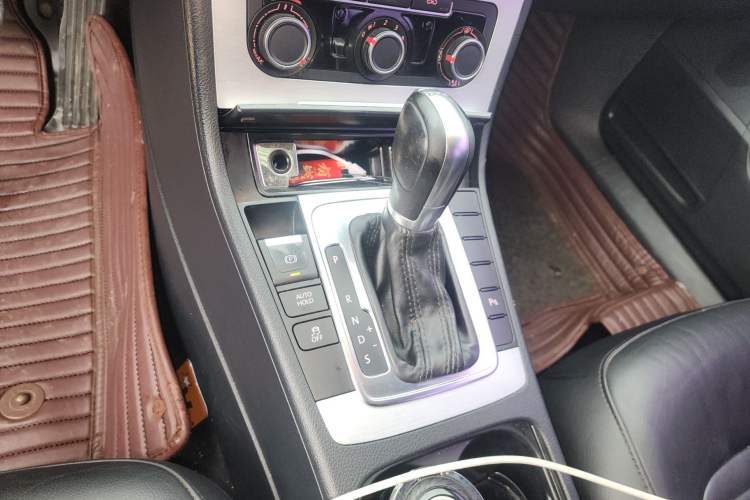 Used Volkswagen Magotan 2016 1.8TSI Smart Comfort Model Gear Lever