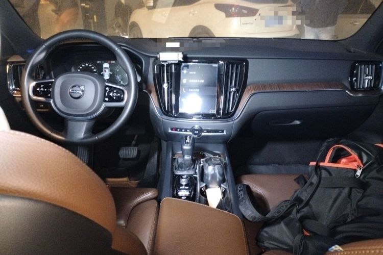 Used Volvo S60 2021 T4 Zhiyuan Luxury Edition Interior 2