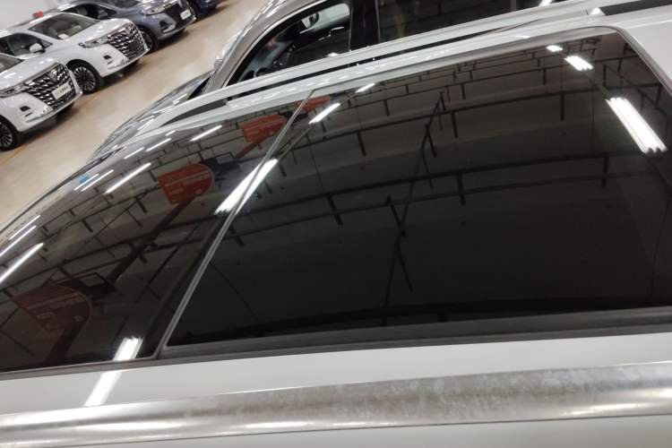 Used Volkswagen Tayron 2020 280TSI Two-Wheel Drive Luxury Connect Edition Roof