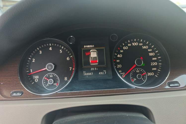 Used Volkswagen Magotan 2015 2.0 TSI Prestige Model
