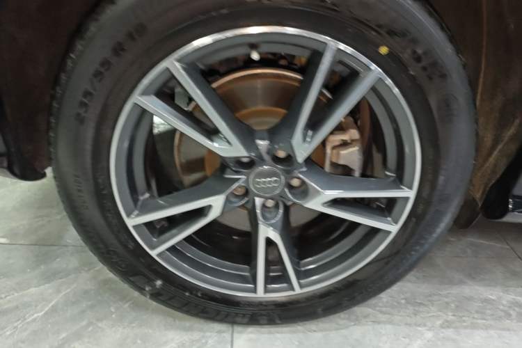 Used Audi Q5L 2018 40 TFSI Prestige Fashion Edition China VI
