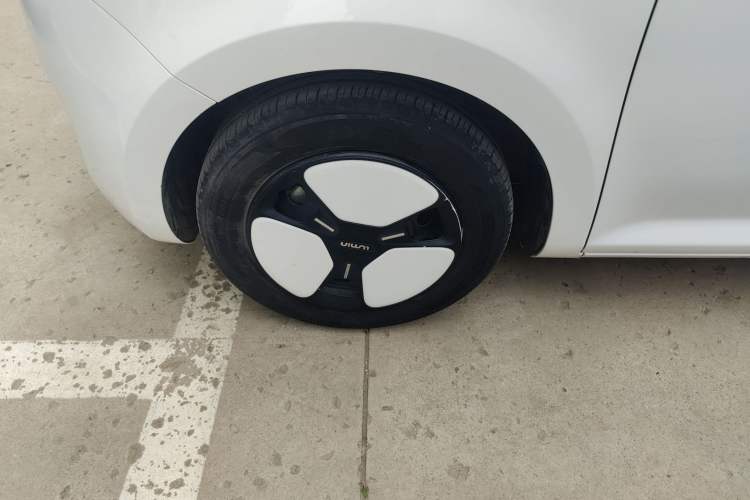 Used CHANGAN NEVO Lumin 2022 210km Sweet Edition Left Front Wheel Hub