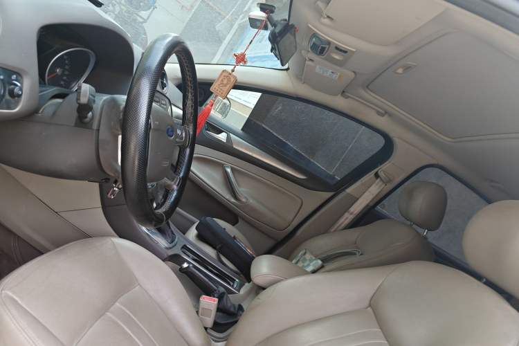 Used Ford Mondeo 2013 2.3L Fashion Edition Left Front Seat