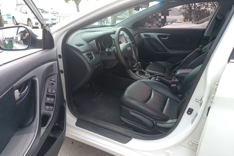 Used Hyundai Elantra (5th Generation / Langdong) 2016 1.6L Automatic Prestige Model
