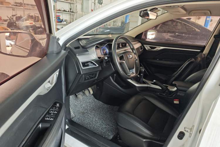 Used Geely Auto Vision 2018 1.5L Manual Happiness Edition Driver Seat