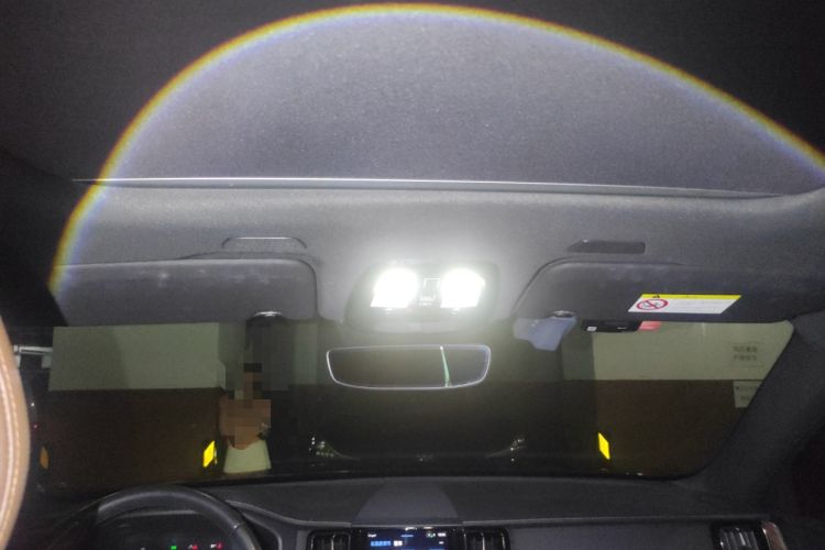 Used Volvo XC60 New Energy 2022 T8 Plug-in Hybrid Long-Range All-Wheel Drive Zhiyuan Luxury Edition
