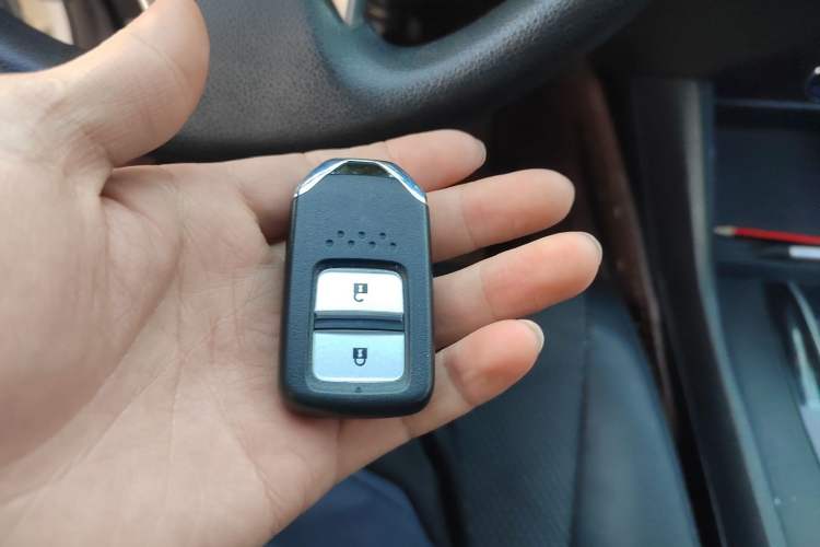 Used Honda Jade 2016 1.8L Automatic Comfort Elite Version 5 Seats