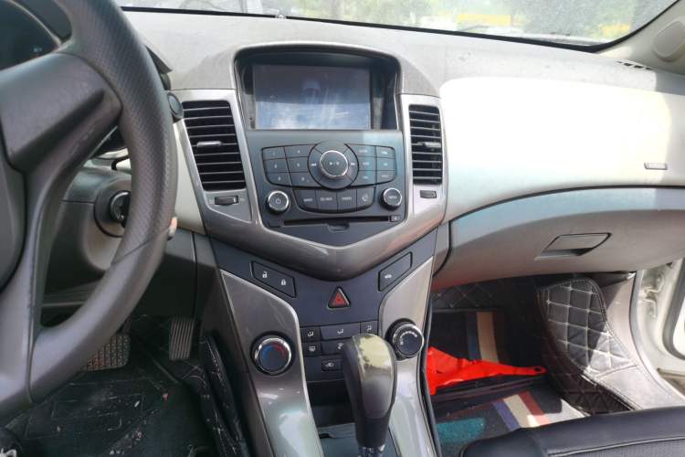 Used Chevrolet Cruze 2015 1.5L Classic SE AT
