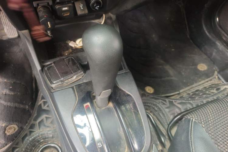 Used Honda Fit 2014 1.5L LX CVT Comfort Model Gear Lever