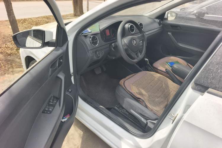 Used Volkswagen Jetta 2019 Dream Edition 1.5L Automatic Fashionable Version Driver Seat