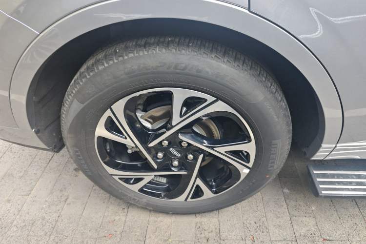 Used Lincoln Nautilus 2025 2.0T All-Wheel-Drive Luxury Hybrid Edition
