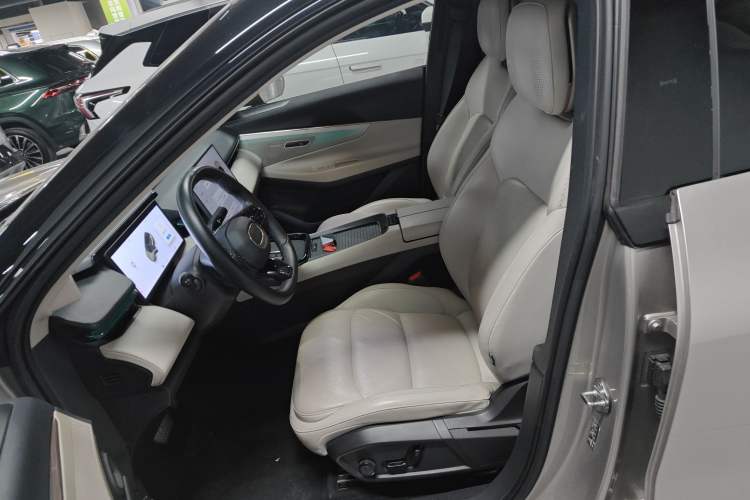 Used Lynk & Co 08 EM-P 2023 220km All-Wheel-Drive Performance Halo