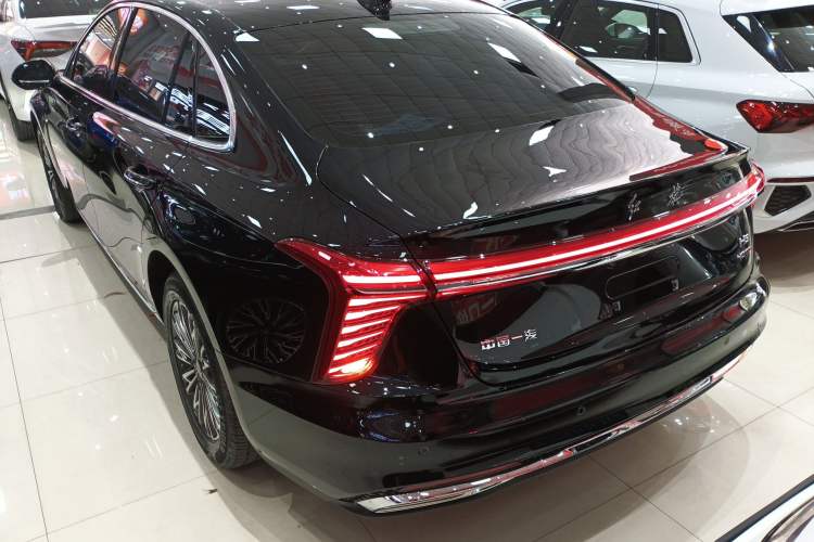 Used Hongqi H5 2025 2.0T Automatic Flag Edition – 500 000 Units Commemorative Version