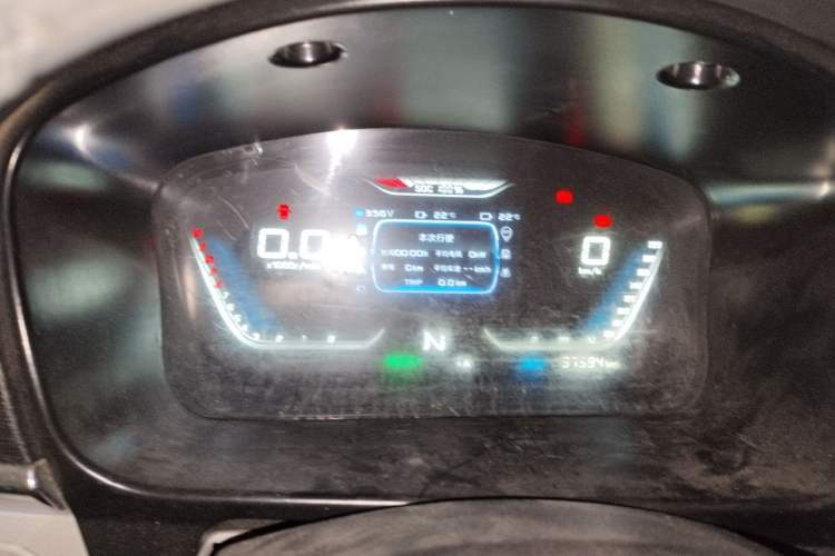 Used Sunlong DST 5 2021 All-Electric Van with 41.86 kWh Instrument Cluster