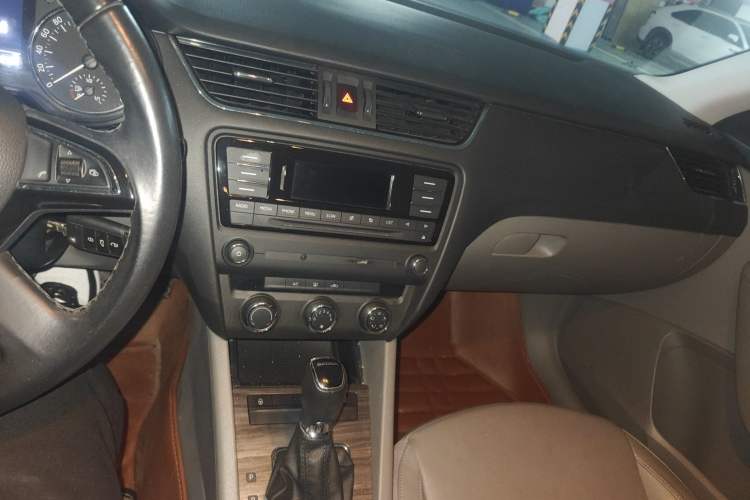 Used Skoda Octavia 2015 1.6L Automatic Yijun Edition