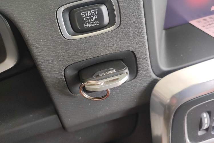 Used Volvo V60 2017 T5 Zhiya Edition China V Standard