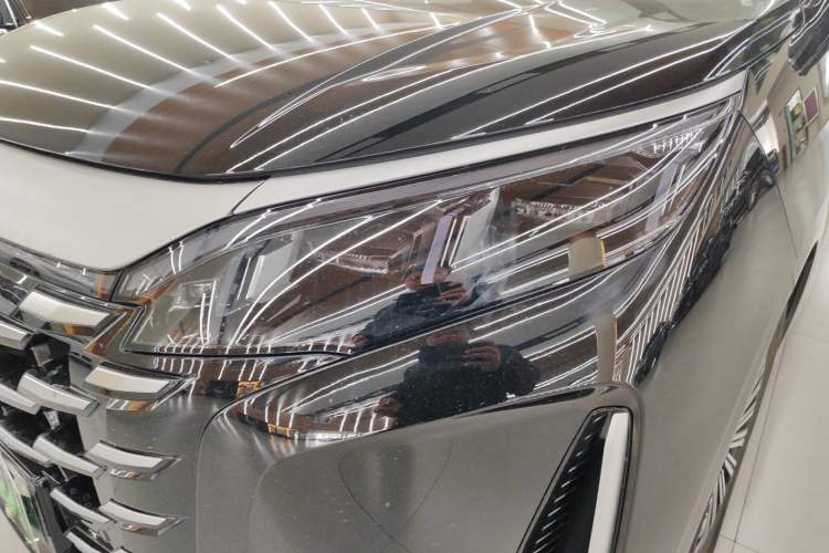 Used BYD Xia 2025 DM-i 1.5T 180km Excellence Model Left Front Headlight