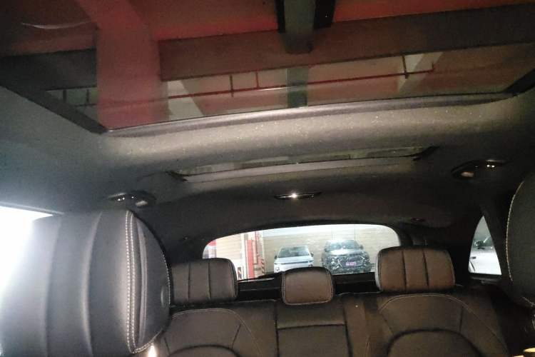 Used Mercedes-Benz GLC 2018 Facelift GLC 260 4MATIC Luxury Edition Headliner