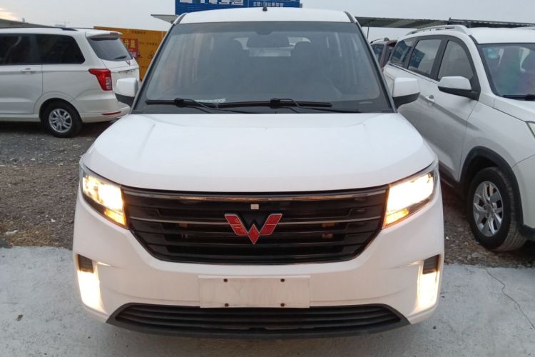 Used Wuling Hongguang PLUS 2019 1.5T Manual Luxury 7-Seater
