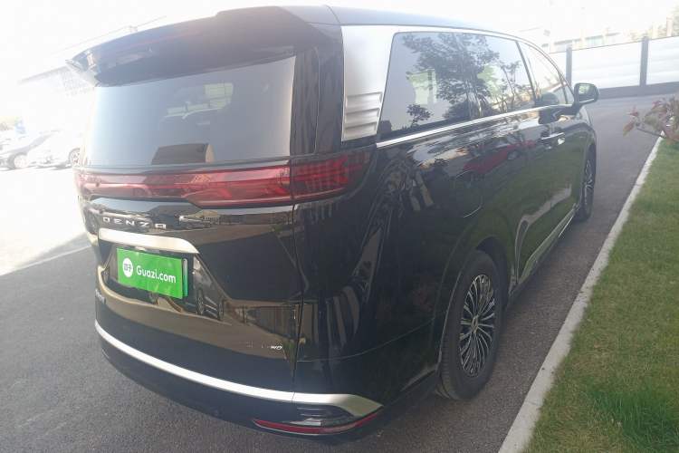 Used Denza D9 2024 DM-i 980 Four-Wheel Drive Flagship Model