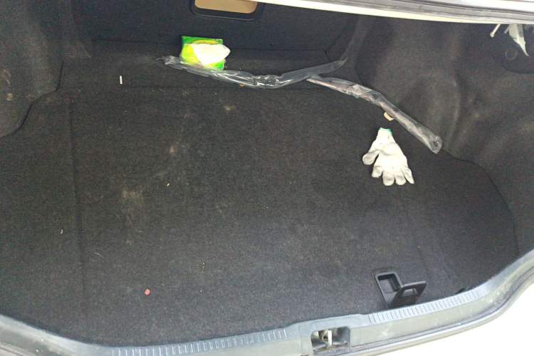 Used Toyota Camry 2015 2.0E Elite Edition Trunk