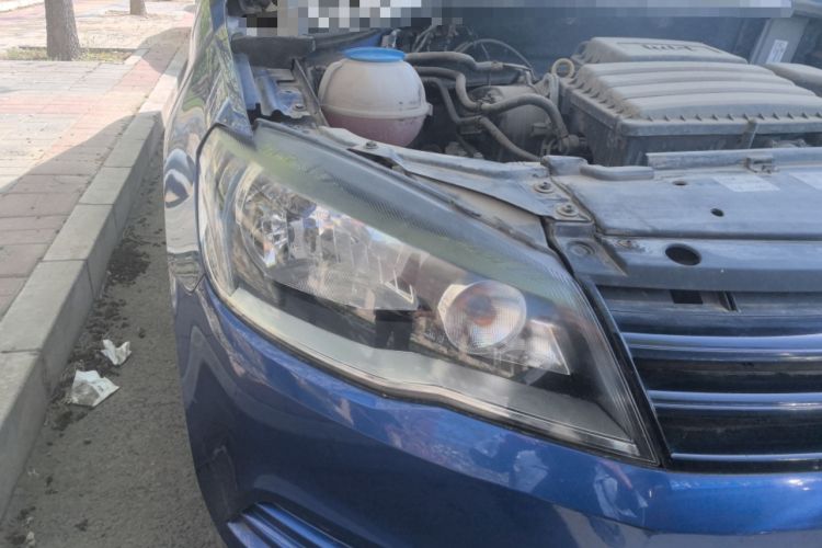 Used Volkswagen Jetta 2013 1.4L Manual Fashion Model Right Front Headlight