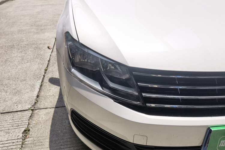 Used Volkswagen Lavida 2015 1.6L Automatic Fashion Edition