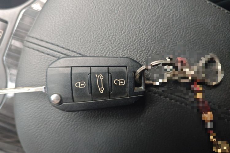 Used Peugeot 3008 2015 1.6THP Automatic Prestige Edition Vehicle Key