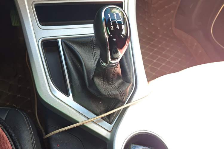 Used Geely Auto Vision 2018 1.5L Manual Happiness Edition Gear Lever